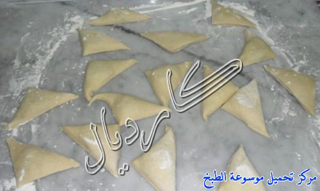 http://www.encyclopediacooking.com/upload_recipes_online/uploads/images_samosa-recipe-%D8%B3%D9%85%D8%A8%D9%88%D8%B3%D8%A9-%D8%A7%D9%84%D8%A8%D9%8A%D8%AA-%D8%A8%D8%A7%D9%84%D8%B5%D9%88%D8%B113.jpg