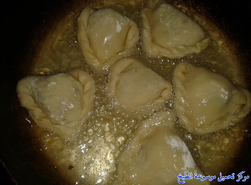 http://www.encyclopediacooking.com/upload_recipes_online/uploads/images_samosa-recipe-%D8%B5%D9%88%D8%B1%D8%A9-%D8%B3%D9%85%D8%A8%D9%88%D8%B3%D8%A9-%D8%A7%D9%84%D8%A8%D8%B7%D8%A7%D8%B7%D8%B314.jpg