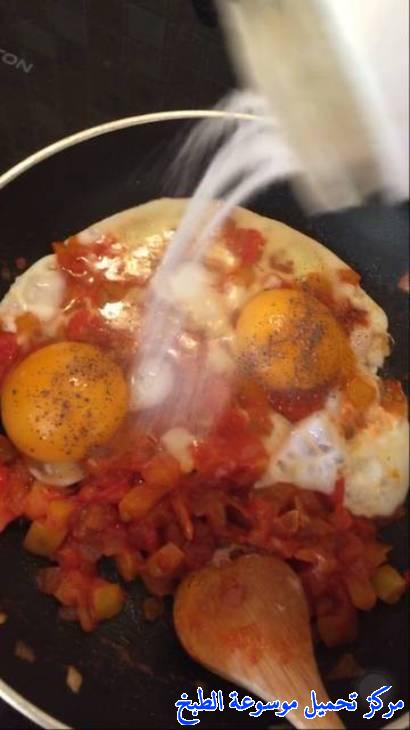 http://www.encyclopediacooking.com/upload_recipes_online/uploads/images_shakshuka-eggs-recipe-%D8%B7%D8%B1%D9%8A%D9%82%D8%A9-%D8%B4%D9%83%D8%B4%D9%88%D9%83%D9%87-%D8%A8%D8%A7%D9%84%D8%AC%D8%A8%D9%86-%D8%A7%D9%84%D8%B3%D8%A7%D8%A6%D9%84-%D8%B3%D9%87%D9%84%D8%A9-%D9%88%D9%84%D8%B0%D9%8A%D8%B0%D8%A9-%D8%A8%D8%A7%D9%84%D8%B5%D9%88%D8%B14.jpg