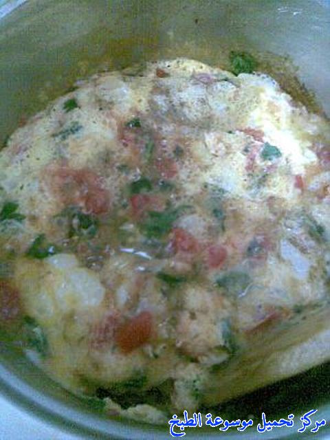 http://www.encyclopediacooking.com/upload_recipes_online/uploads/images_shakshuka-eggs-recipe-%D8%B7%D8%B1%D9%8A%D9%82%D8%A9-%D8%B9%D9%85%D9%84-%D8%A8%D9%8A%D8%B6-%D8%B4%D9%83%D8%B4%D9%88%D9%83%D8%A9-%D8%BA%D9%8A%D8%B1-%D9%88%D9%85%D9%85%D9%8A%D8%B2%D8%A9-%D9%88%D9%84%D8%B0%D9%8A%D8%B0%D8%A9-%D8%A8%D8%A7%D9%84%D8%B5%D9%88%D8%B13.jpg