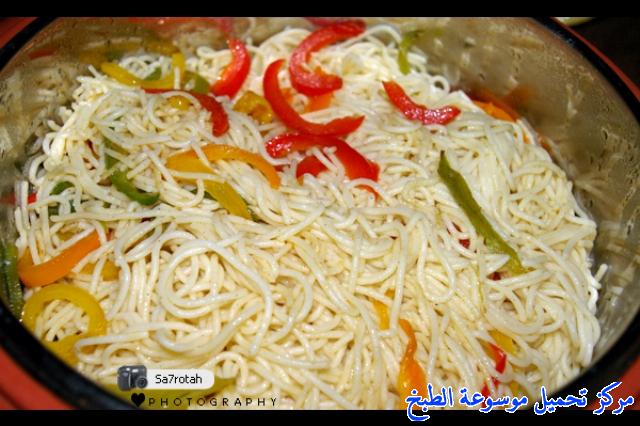 http://www.encyclopediacooking.com/upload_recipes_online/uploads/images_spaghetti-recipe-%D8%B7%D8%B1%D9%8A%D9%82%D8%A9-%D9%85%D8%B9%D9%83%D8%B1%D9%88%D9%86%D9%87-%D8%B3%D8%A8%D8%A7%D8%BA%D9%8A%D8%AA%D9%8A-%D8%B3%D9%87%D9%84%D9%87-%D8%A8%D8%B7%D8%B1%D9%8A%D9%82%D8%AA%D9%8A-%D8%A8%D8%A7%D9%84%D8%B5%D9%88%D8%B17.jpg