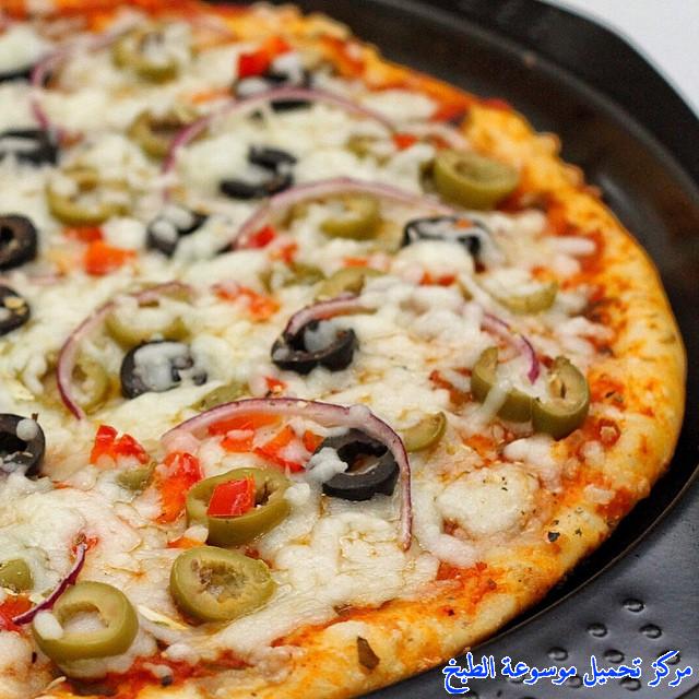 -how to make pizza step by step picturesطريقة عمل البيتزا عجينة الأعشاب اللذيذة بالصور خطوة بخطوة