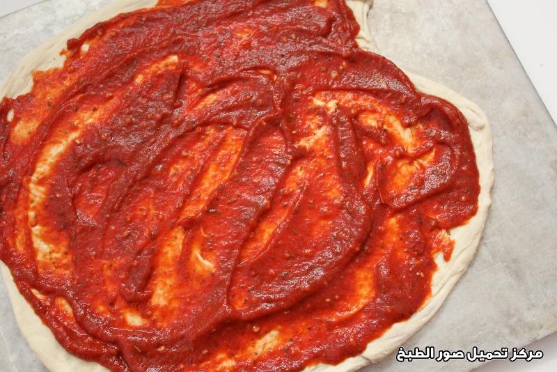 -how to make pizza step by step picturesطريقة عمل صلصة البيتزا السريعة بالصور خطوة بخطوة
