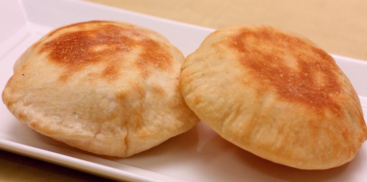 صورة وصفة كيفية طريقة اطباق واكلات عمل الخبز فروحة الامارات بالصور سهله وسريعه ولذيذة