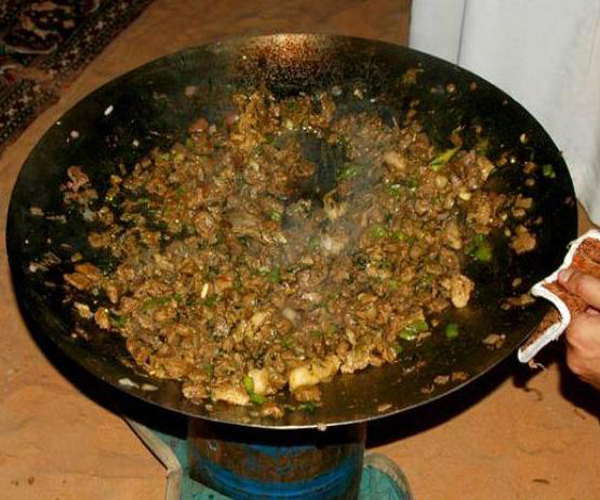 صورة طريقة عمل مقلقل لحم بالبر على الصاج pictures arabian mugalgal food recipes mugalgal laham meat lamb recipe easy