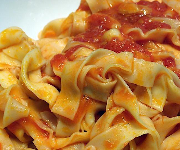 صورة طريقة عمل باستا معكرونة فيتوتشيني روعه لذيذه سريعه وسهله pictures arabian fettuccine pasta recipes in 