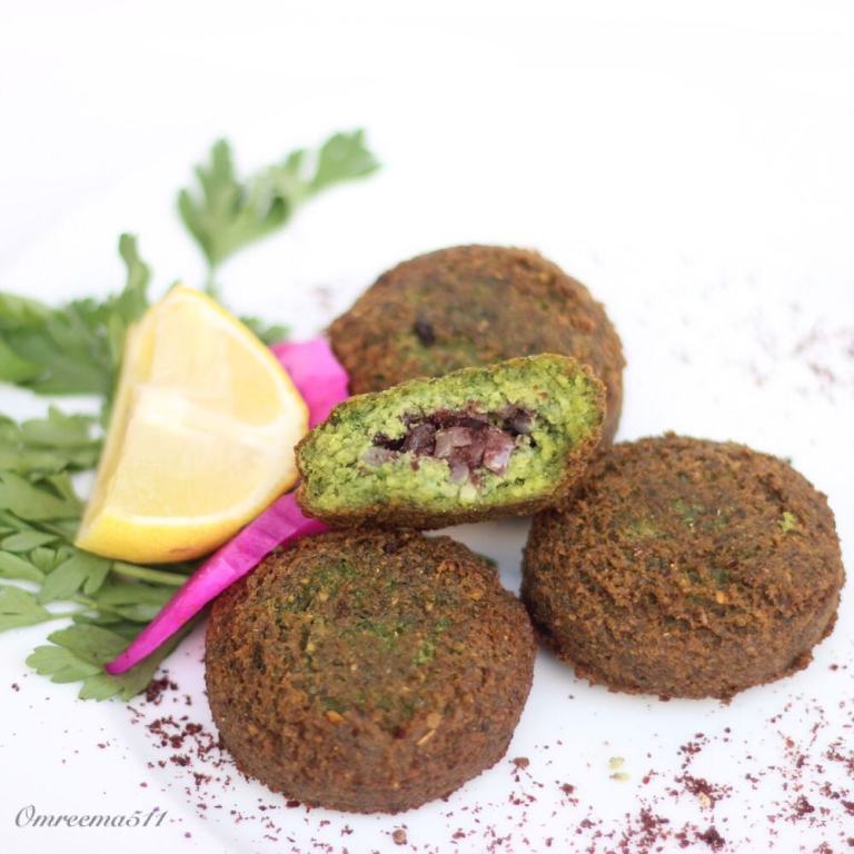 http://www.encyclopediacooking.com/food-recipes-photos/arabic-food-cooking-recipes-in-arabic-how-to-make-falafel-stuffed-onion-and-sumac.jpg