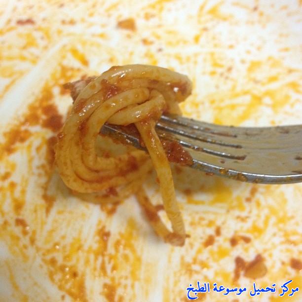 http://www.encyclopediacooking.com/upload_recipes_online/uploads/images_cooking-recipes-in-arabic-language-%D8%B7%D8%B1%D9%8A%D9%82%D8%A9-%D8%B9%D9%85%D9%84-%D9%85%D9%83%D8%B1%D9%88%D9%86%D9%87-%D8%A7%D8%B3%D8%A8%D8%A7%D8%AC%D9%8A%D8%AA%D9%8A-%D9%84%D8%B0%D9%8A%D8%B0%D9%87-%D8%B3%D9%87%D9%84%D8%A9-%D8%A8%D8%A7%D9%84%D8%B5%D9%88%D8%B13.jpg