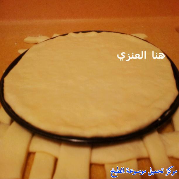 http://www.encyclopediacooking.com/upload_recipes_online/uploads/images_easy-banana-cream-pie-recipe-8-%D9%88%D8%B5%D9%81%D8%A9-%D9%81%D8%B7%D9%8A%D8%B1%D8%A9-%D8%A7%D9%84%D9%85%D9%88%D8%B2-%D9%88%D8%A7%D9%84%D9%82%D8%B4%D8%B7%D8%A9-%D8%A8%D8%A7%D9%84%D8%B5%D9%88%D8%B1.jpg