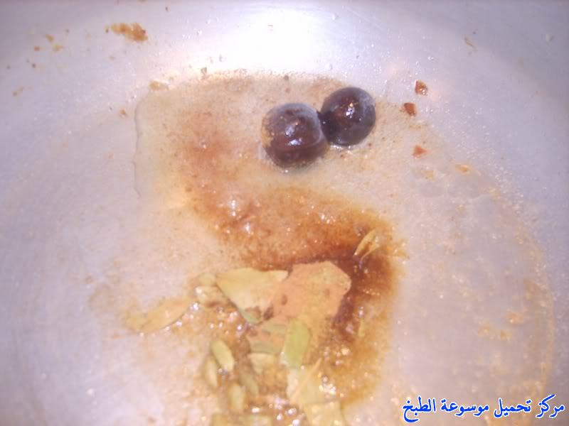 http://www.encyclopediacooking.com/upload_recipes_online/uploads/images_fish-sayadieh-recipe-in-arabic-%D8%B5%D9%8A%D8%A7%D8%AF%D9%8A%D8%A9-%D8%A7%D9%84%D8%B3%D9%85%D9%83-%D8%A7%D9%84%D8%AD%D8%AC%D8%A7%D8%B2%D9%8A%D8%A99.jpg