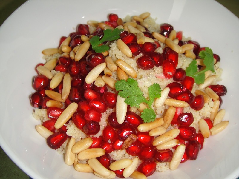 http://www.encyclopediacooking.com/upload_recipes_online/uploads/images_how-to-make-best-easy-homemade-couscous-with-pomegranate-and-pine-nuts-salad-recipe.jpg