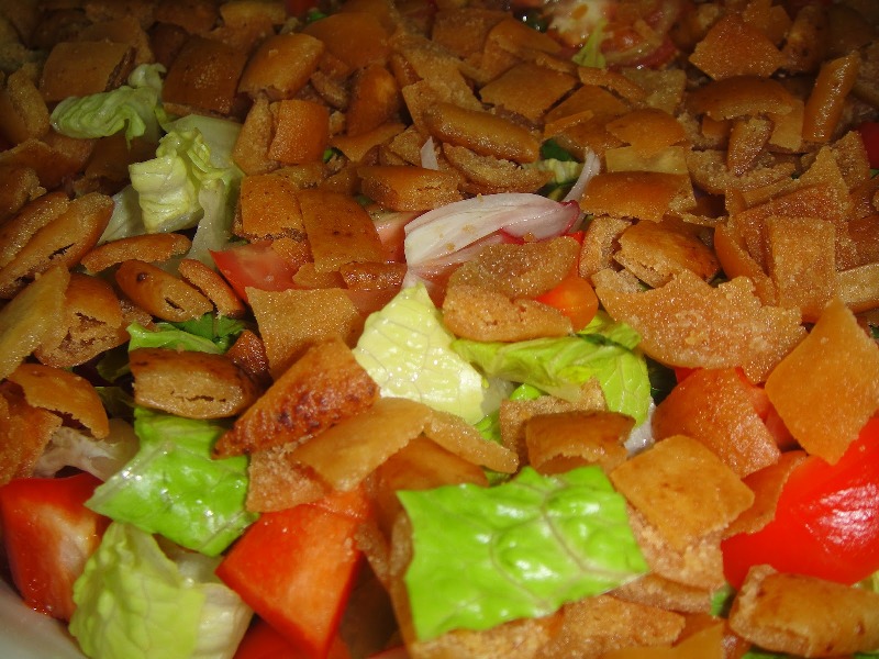 http://www.encyclopediacooking.com/upload_recipes_online/uploads/images_how-to-make-easy-homemade-fattoush-salad-recipe-with-images.jpg