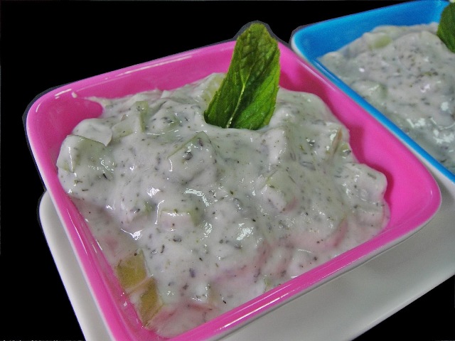 http://www.encyclopediacooking.com/upload_recipes_online/uploads/images_how-to-make-easy-homemade-jajeek-iraq-cucumber-yogurt-salad-recipe5.jpg