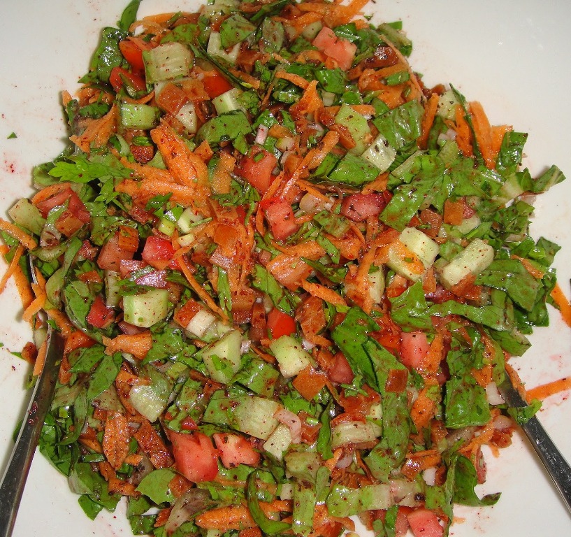 http://www.encyclopediacooking.com/upload_recipes_online/uploads/images_how-to-make-easy-homemade-lebanese-fattoush-salad-recipe-with-dressing.jpg