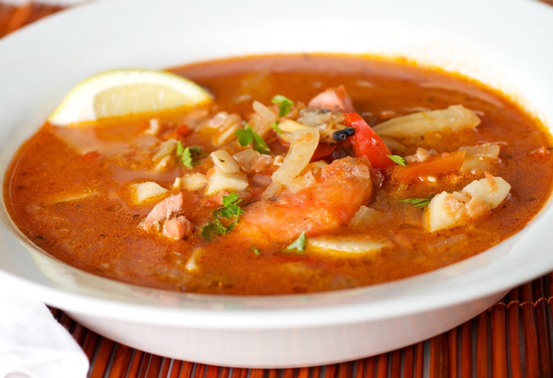 http://www.encyclopediacooking.com/upload_recipes_online/uploads/images_how-to-make-middle-eastern-homemade-seafood-soup-recipe.jpg