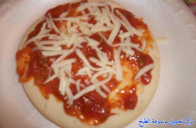 http://www.encyclopediacooking.com/upload_recipes_online/uploads/images_pizza-recipe-easy%D8%B7%D8%B1%D9%8A%D9%82%D8%A9-%D8%B9%D9%85%D9%84-%D8%A8%D9%8A%D8%AA%D8%B2%D8%A7-%D8%A3%D9%84%D8%B0-%D9%85%D9%86-%D9%85%D8%B7%D8%A7%D8%B9%D9%85-%D8%A7%D9%84%D8%A8%D9%8A%D8%AA%D8%B2%D8%A7-%D8%A7%D9%84%D8%B3%D8%B1%D9%8A%D8%B9%D9%87-%D9%85%D9%86-%D8%A8%D9%8A%D8%AA%D8%B2%D8%A7-%D9%87%D8%AA-%D8%A7%D9%84%D8%B1%D8%A7%D8%A6%D8%B9%D8%A9-%D9%88%D8%A7%D9%84%D9%84%D8%B0%D9%8A%D8%B0%D8%A9-%D8%A8%D8%A7%D9%84%D8%B5%D9%88%D8%B14.jpeg