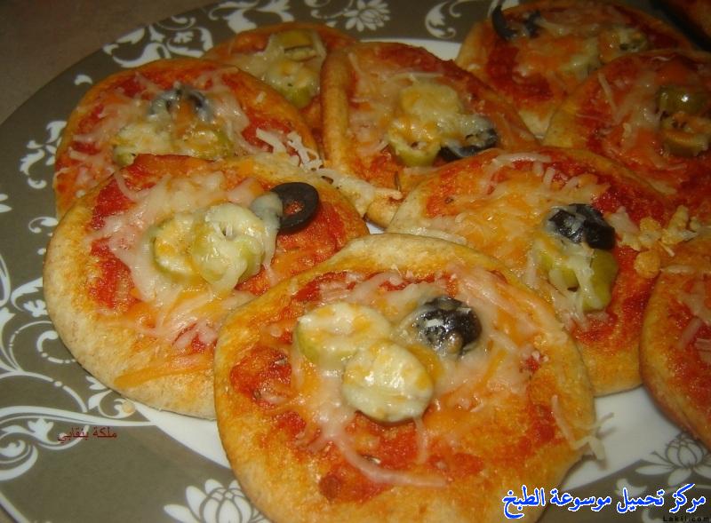http://www.encyclopediacooking.com/upload_recipes_online/uploads/images_pizza-recipe-easy-%D8%A8%D9%8A%D8%AA%D8%B2%D8%A7-%D8%A8%D8%A7%D9%84%D8%AF%D9%82%D9%8A%D9%82-%D8%A7%D9%84%D8%A7%D8%A8%D9%8A%D8%B6-%D9%88%D8%A7%D9%84%D8%AF%D9%82%D9%8A%D9%82-%D8%A7%D9%84%D8%A7%D8%B3%D9%85%D8%B1-%D8%A7%D9%84%D8%A8%D8%B1-%D8%A8%D8%A7%D9%84%D8%B5%D9%88%D8%B19.jpg