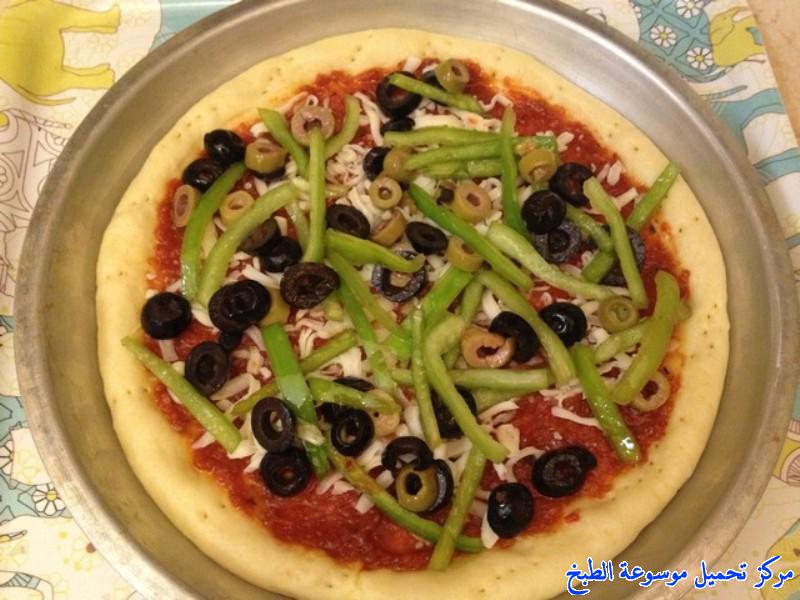 http://www.encyclopediacooking.com/upload_recipes_online/uploads/images_pizza-recipe-easy-%D8%B7%D8%B1%D9%8A%D9%82%D8%A9-%D8%B9%D9%85%D9%84-%D8%A7%D9%84%D8%A8%D9%8A%D8%AA%D8%B2%D8%A7-%D8%A8%D8%A7%D9%84%D8%B5%D9%88%D8%B1-%D8%AE%D8%B7%D9%88%D8%A9-%D8%AE%D8%B7%D9%88%D8%A912.jpg